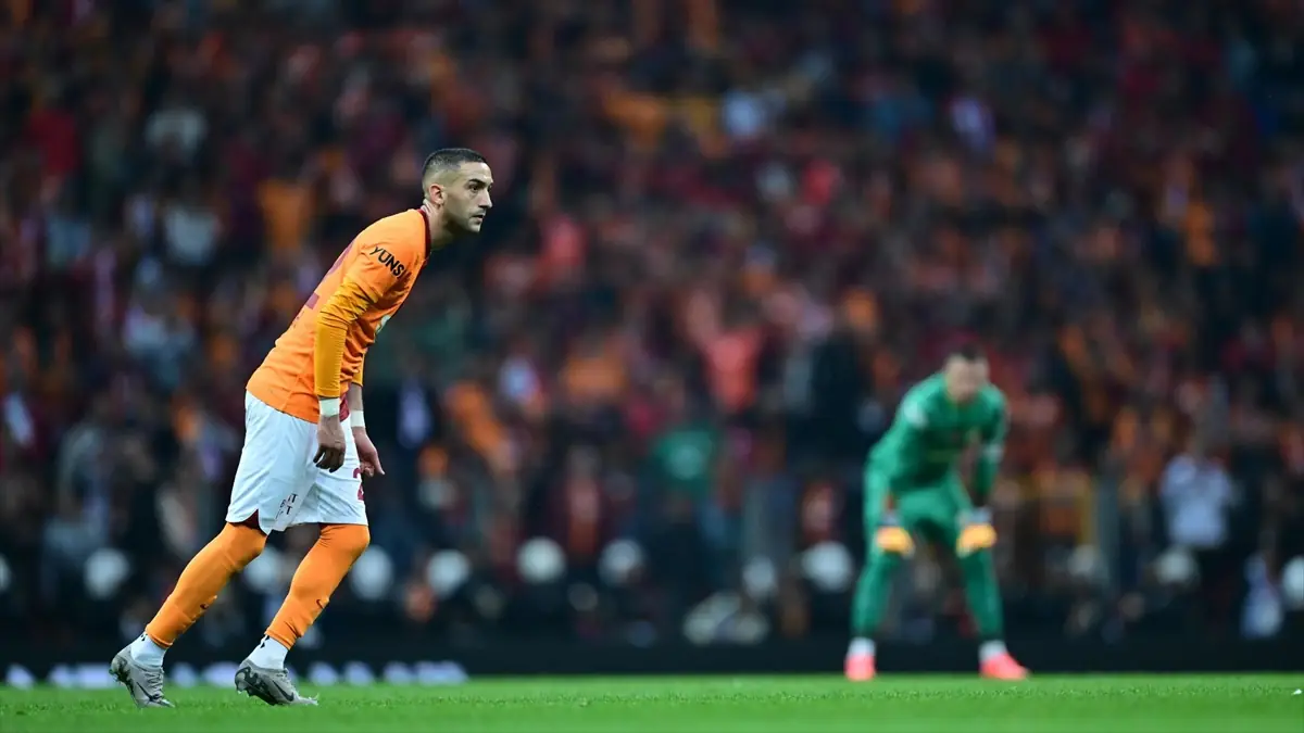 Galatasaray, Hakim Ziyech’i kadrosunda tuttu