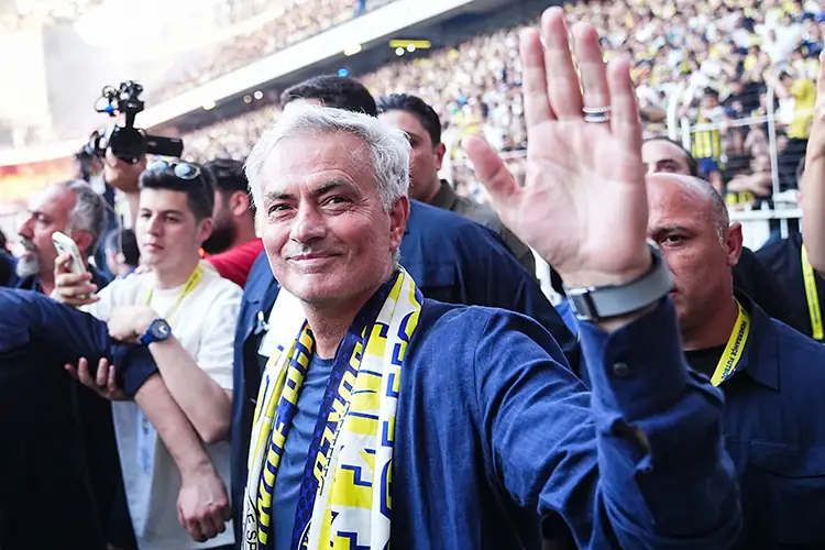 Fenerbahçe'nin yeni teknik direktörü