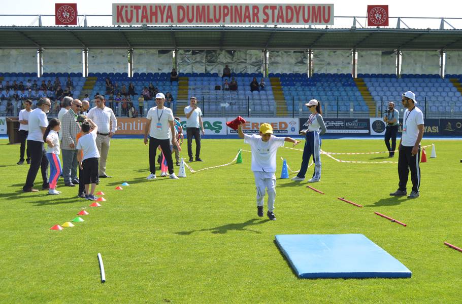 Kütahya’da öğrenciler oyun festivalinde buluştu