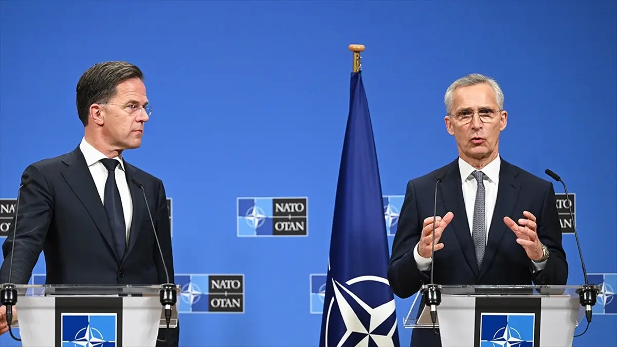 NATO Genel Sekreteri Stoltenberg’den Rutte’ye övgü