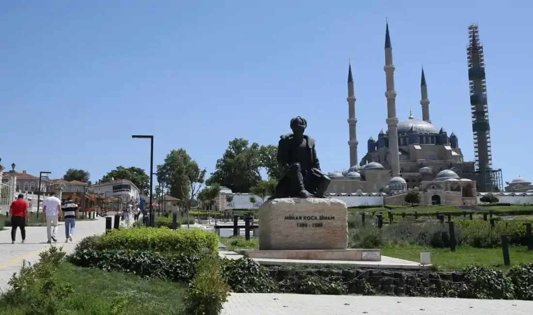 Selimiye Camii'ni bayram tatilinde