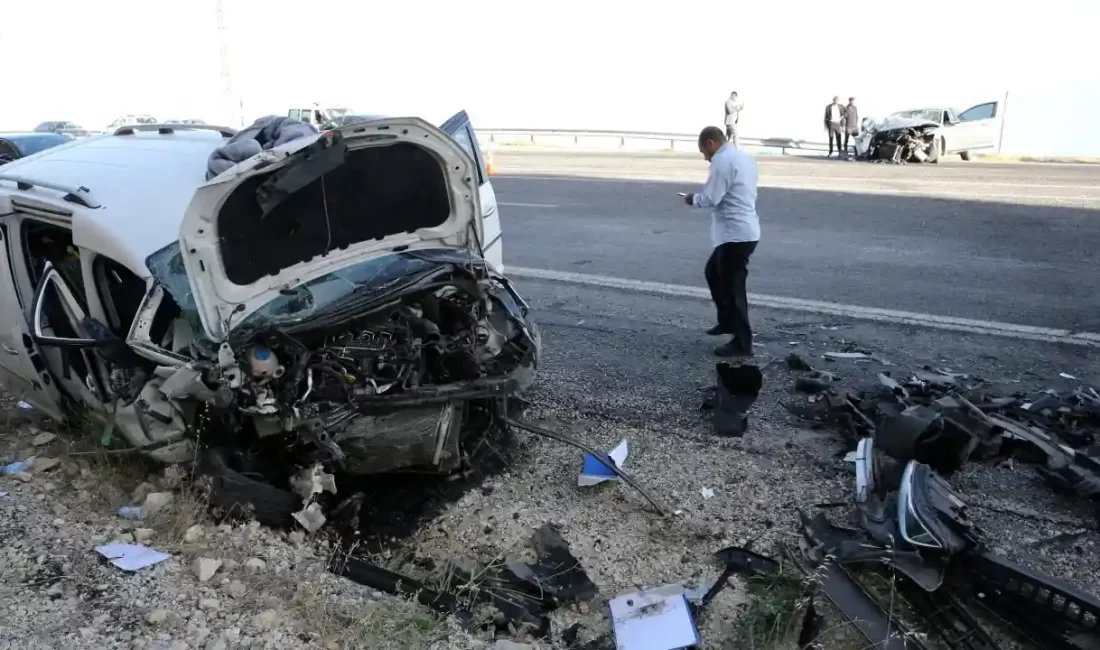 Bitlis'in Adilcevaz ilçesinde otomobil