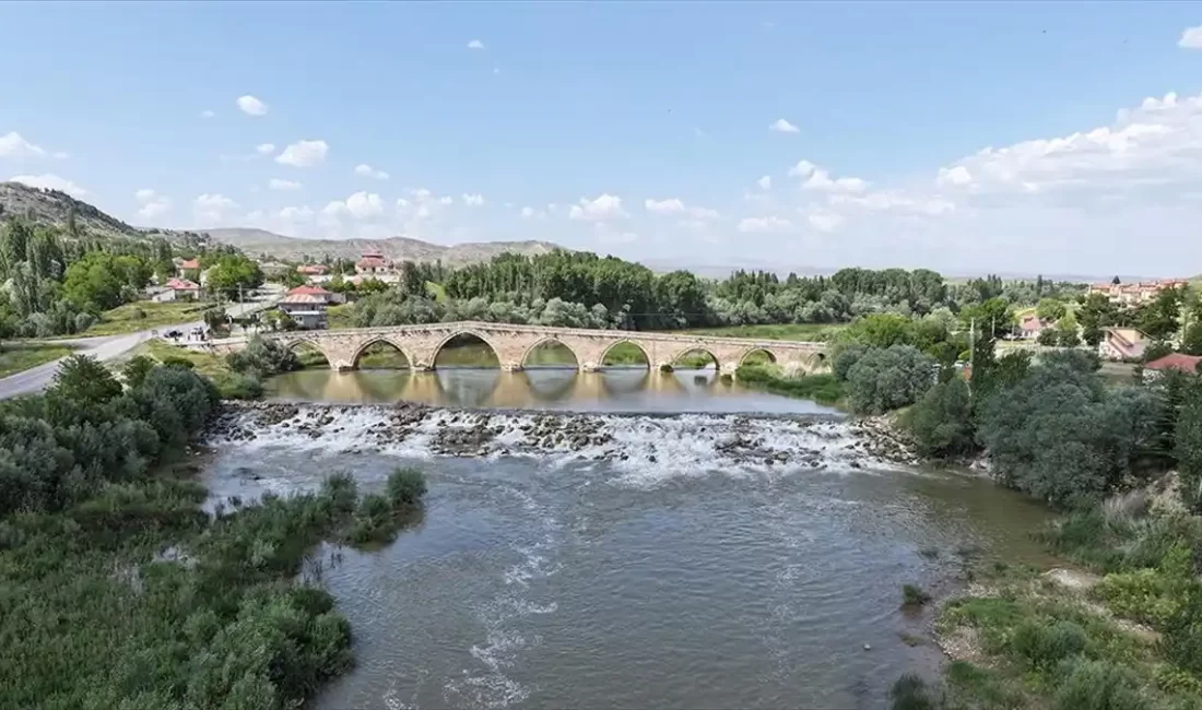 Kayseri'nin Sarıoğlan ilçesinde Kızılırmak'ın