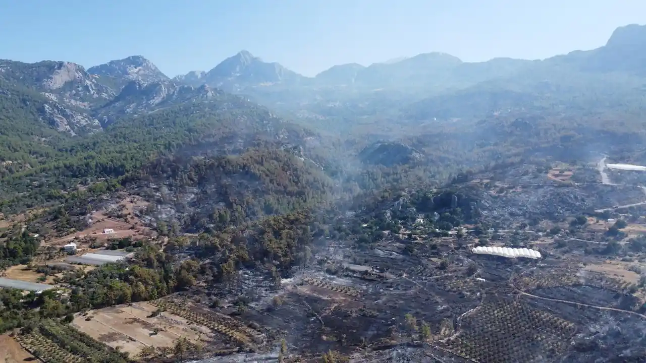 Antalya’da orman yangını kontrol altına alındı