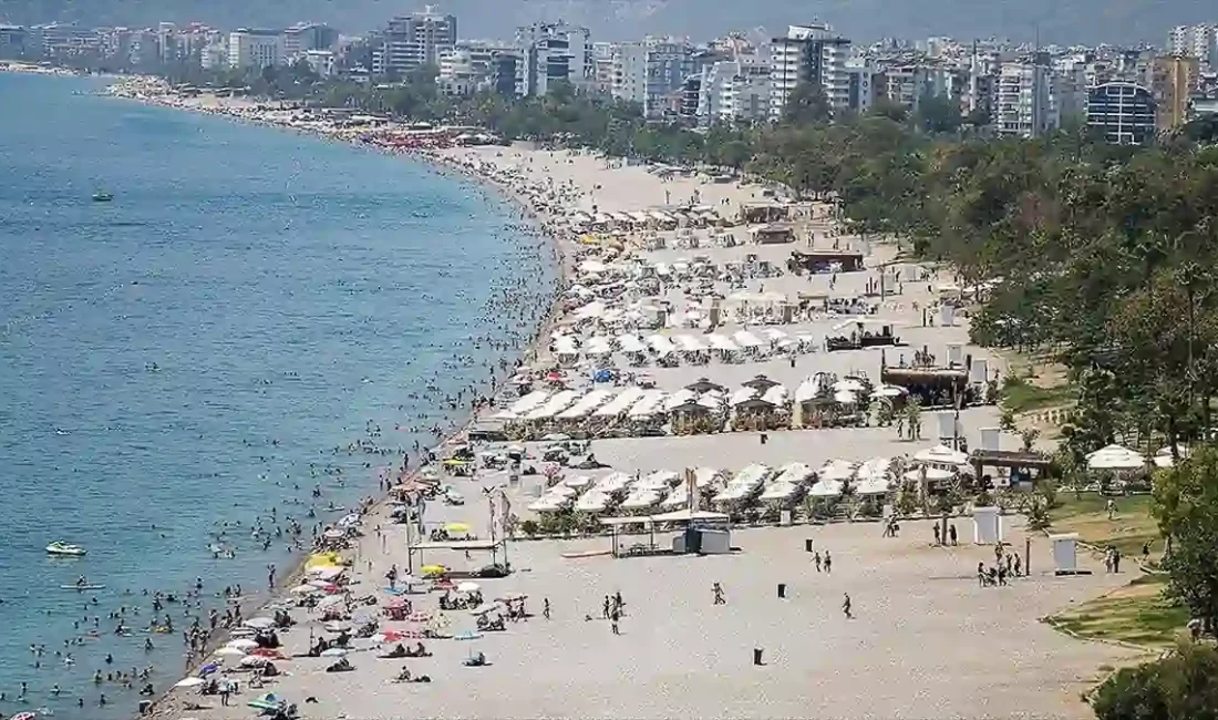 Antalya'da sıcak hava ve