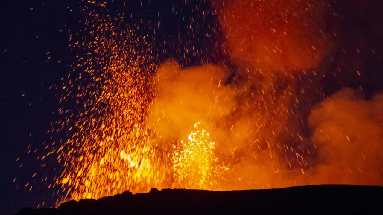 Etna Yanardağı’nda volkanik hareketlilik sürüyor