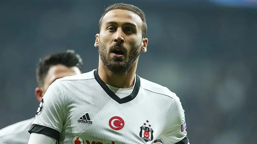 Fenerbahçe Cenk Tosun’u resmen açıkladı