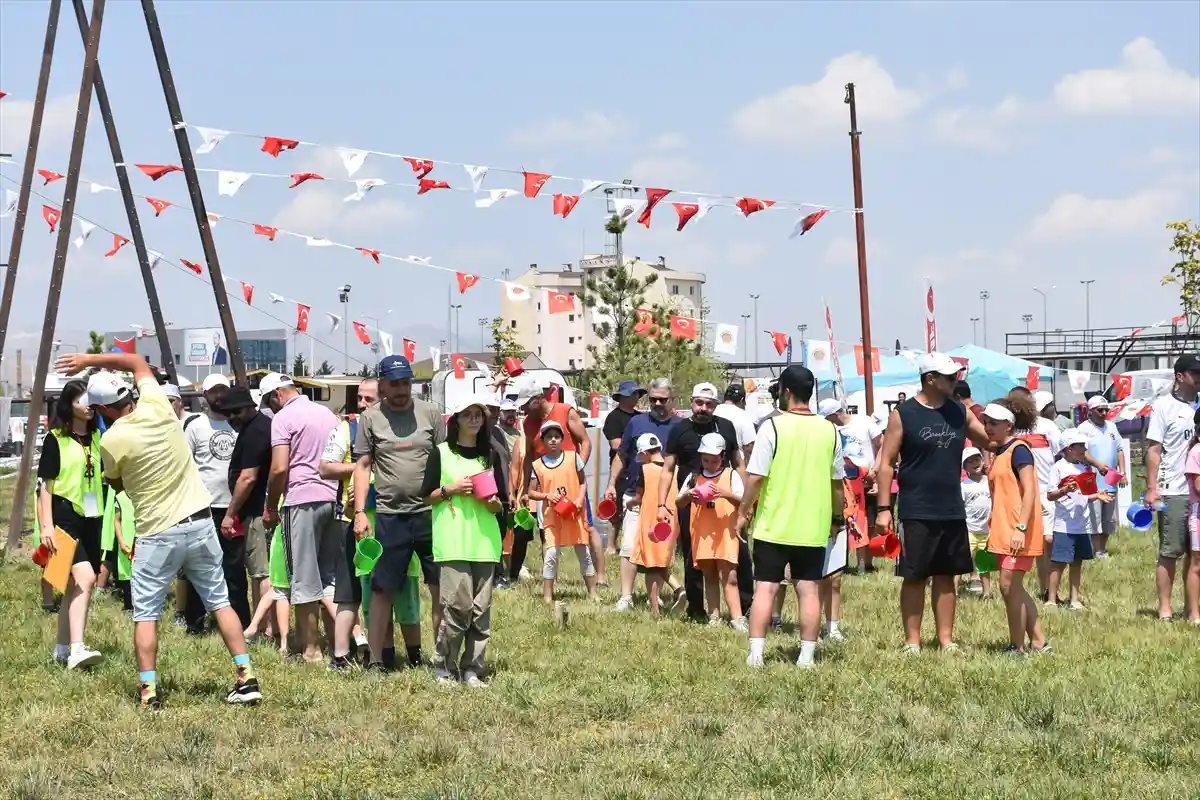 Afyonkarahisar’da “3. Baba-Çocuk Kampı” Başladı