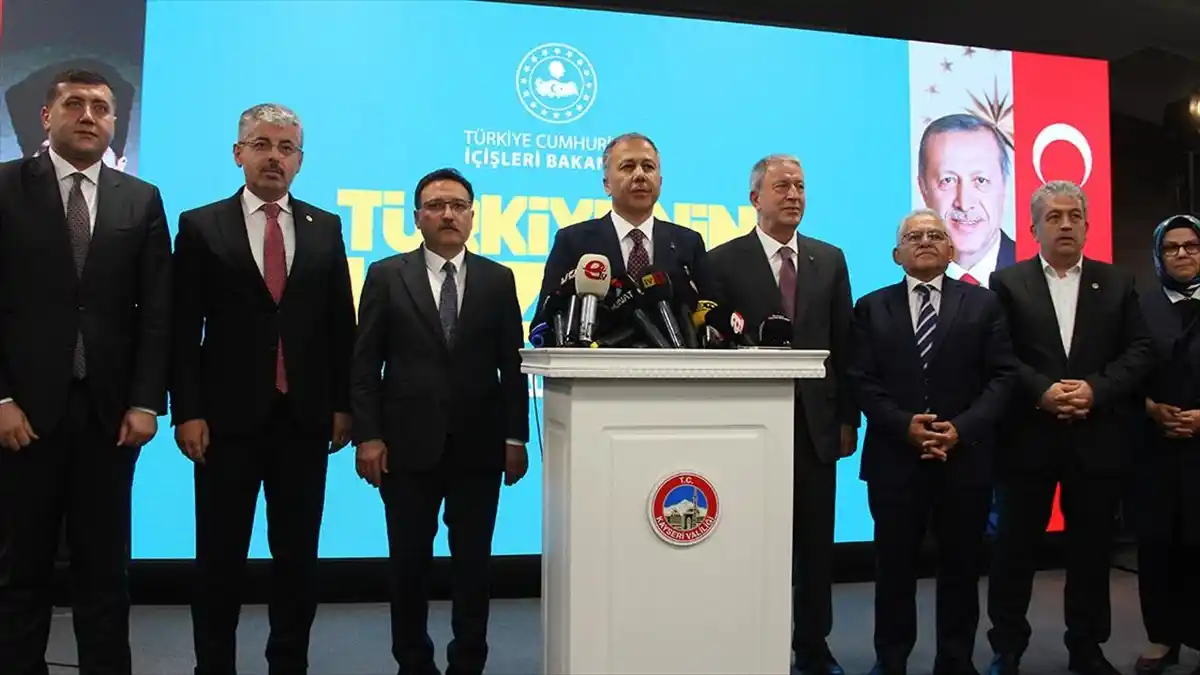 Bakan Yerlikaya: Kayseri’de 855 Şahıs Gözaltına Alındı, Bunların 13’ü Tutuklandı