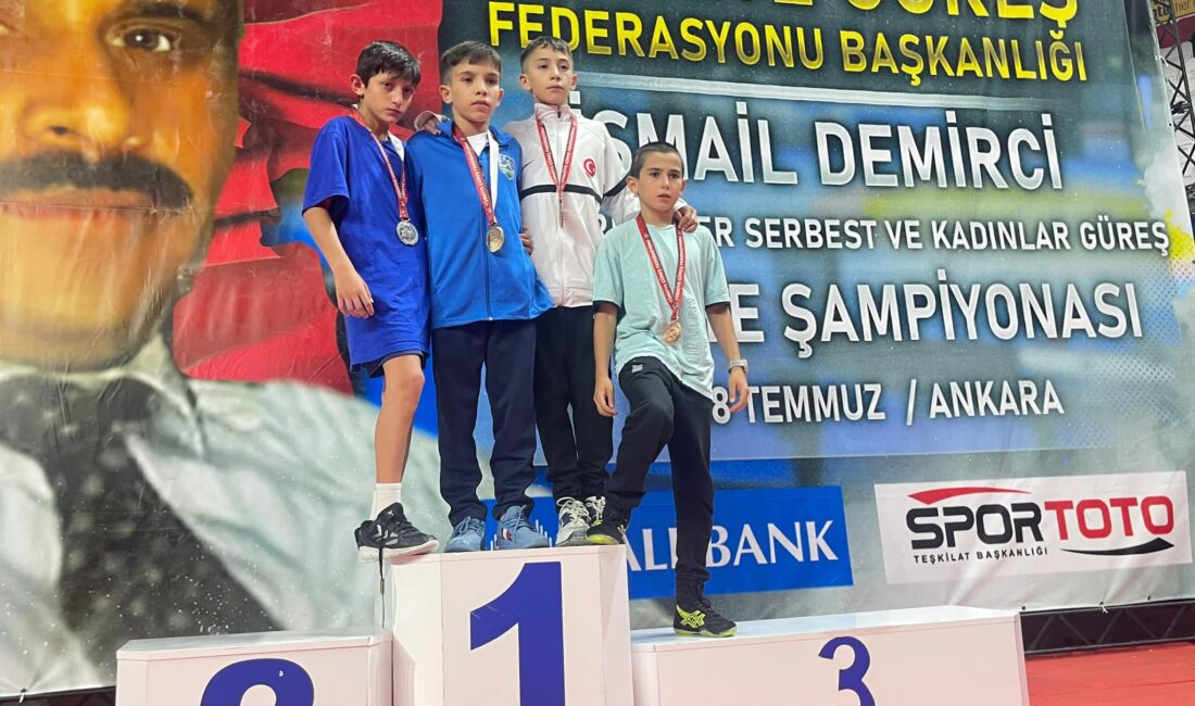 Kütahyalı sporcu güreş şampiyonasında