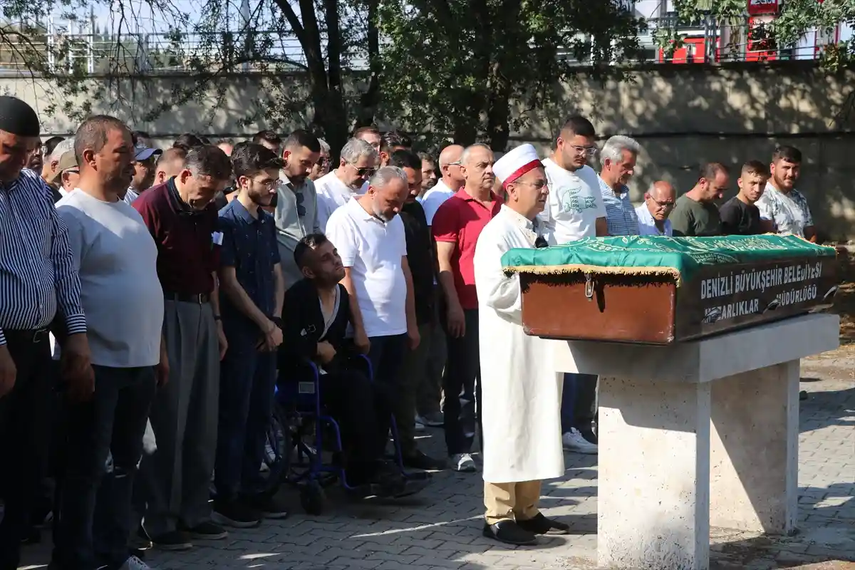 Muğla’daki Trafik Kazasında Hayatını Kaybeden 2 Kişi Defnedildi