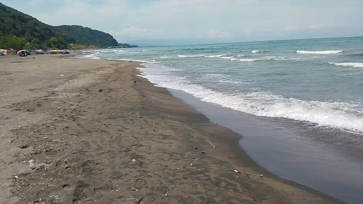 Zonguldak Karadeniz Ereğli’de Denize Girmek Yasaklandı