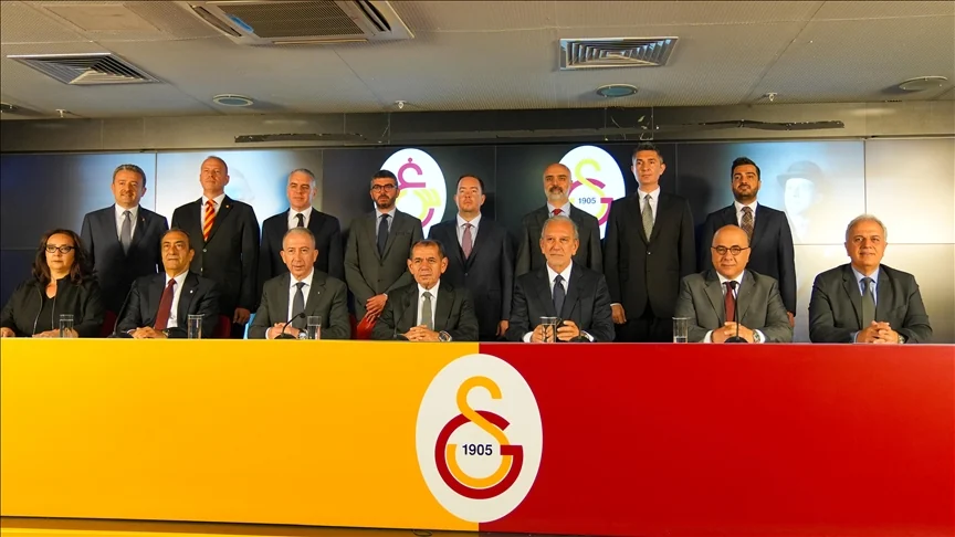 Galatasaray yönetimi olağanüstü toplanıyor.