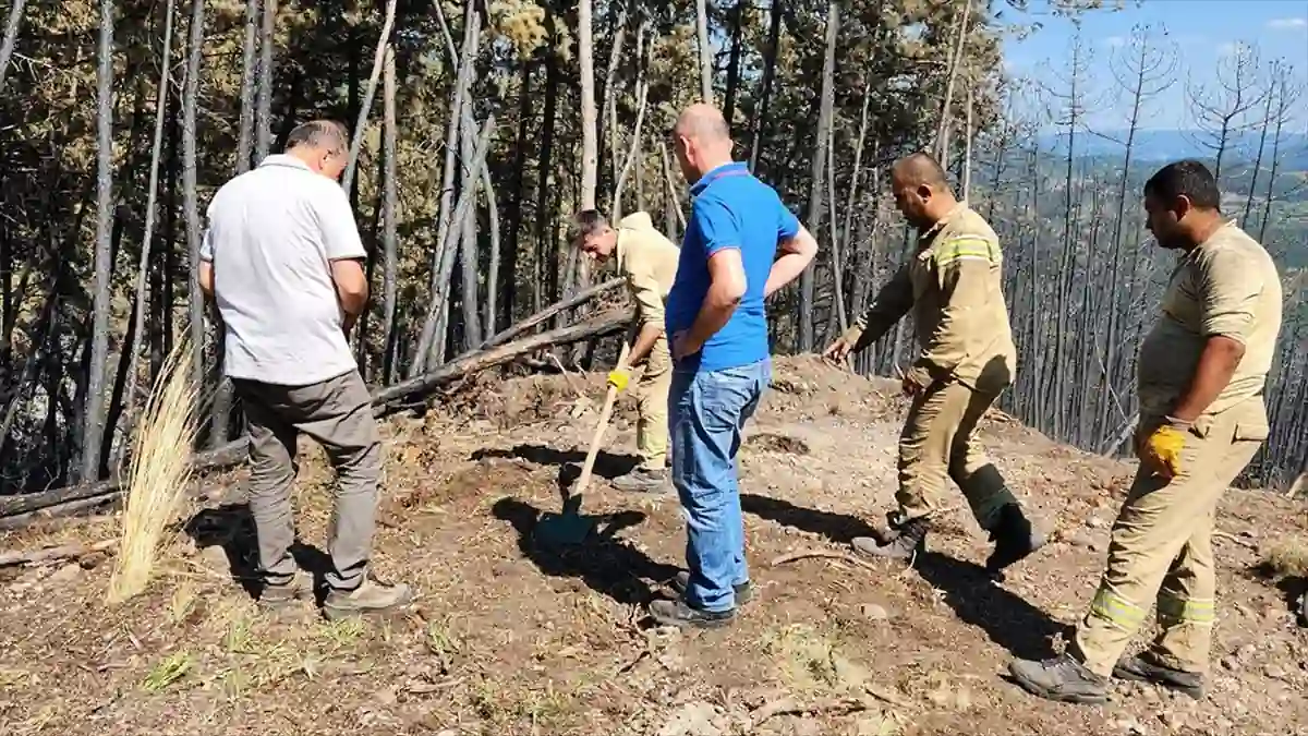 Karabük’teki orman yangınında soğutma çalışmaları sürüyor