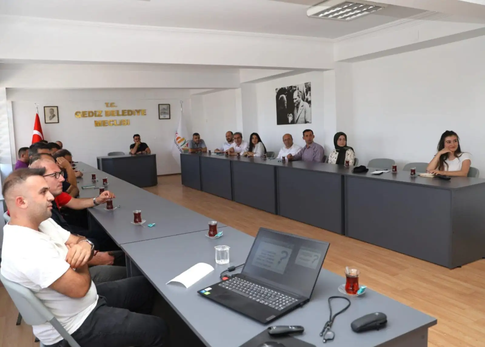 Kütahya Gediz’de Belediye Personeli’ne iletişim semineri