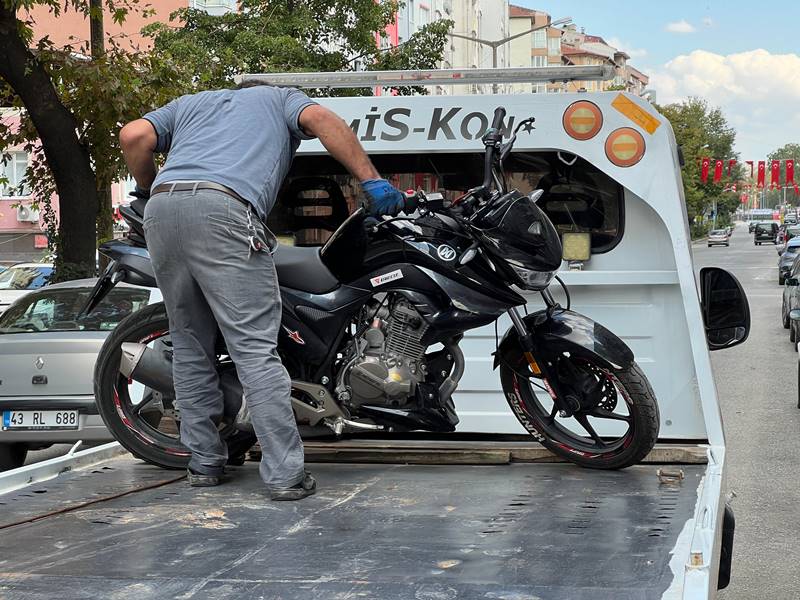 Kütahya’da motosikletlilere sıkı denetim