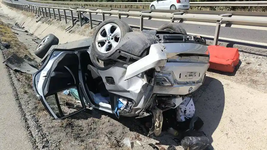 Kütahya’da zincirleme trafik kazası 6 yaralı