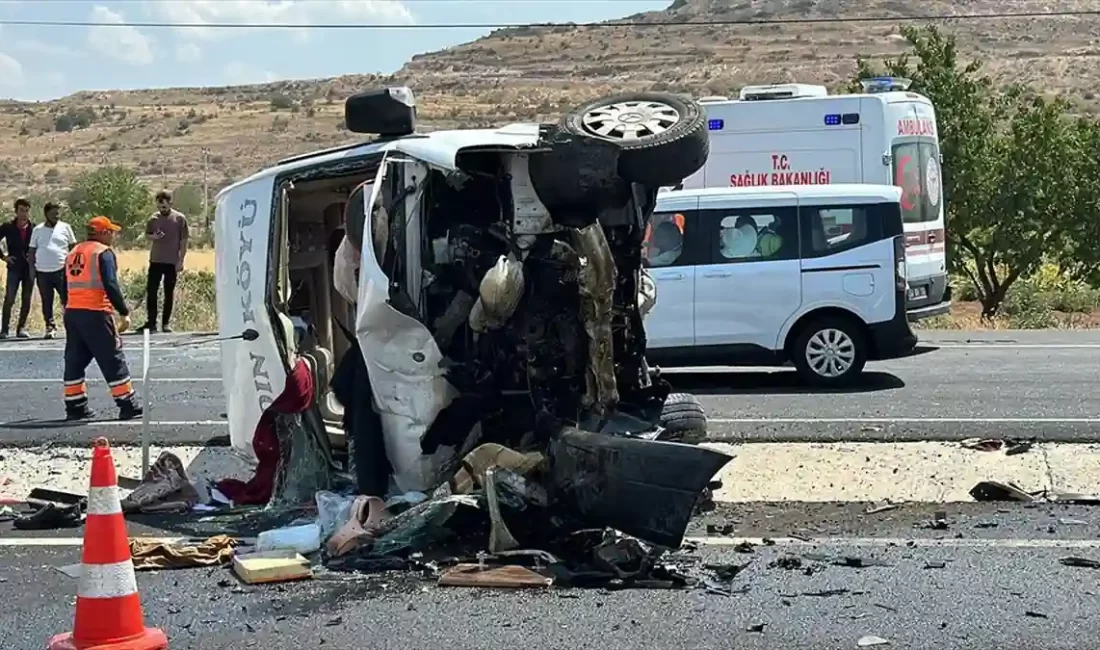 Nevşehir'de düğüne gidenlerin bulunduğu