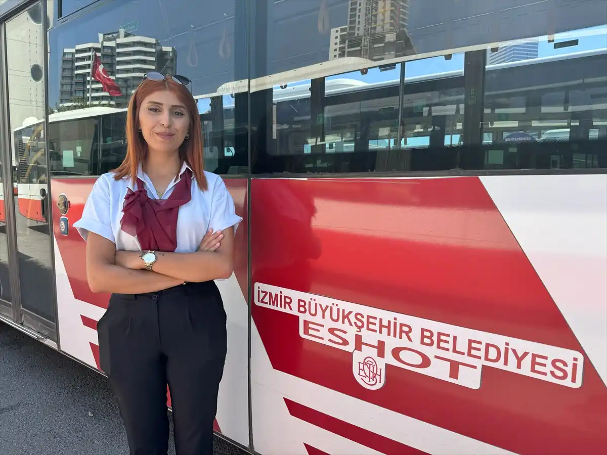 İzmir’de kadın şoför yangını söndürdü