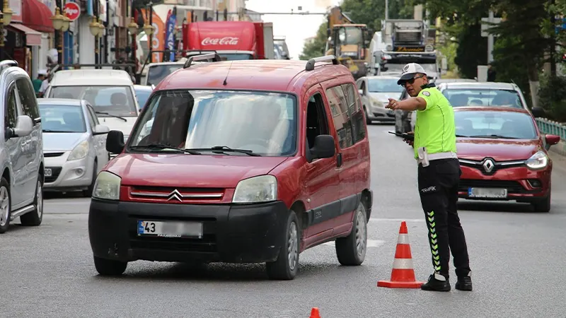 Kütahya’da araç cam filmleri denetlenecek 