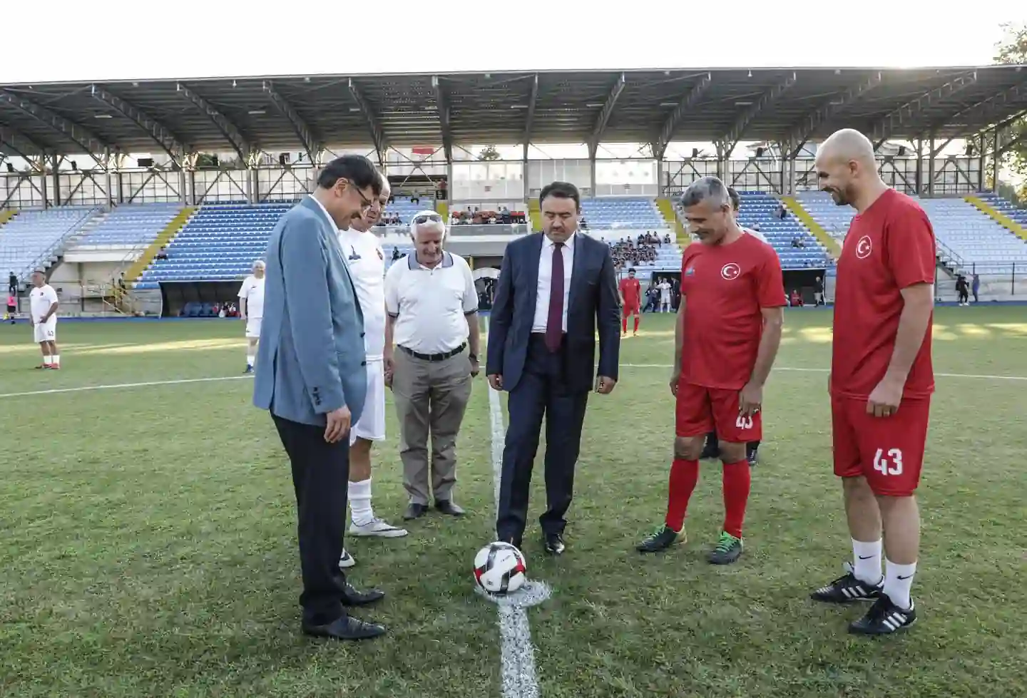 Kütahya’da Zafer maçında dostluk kazandı