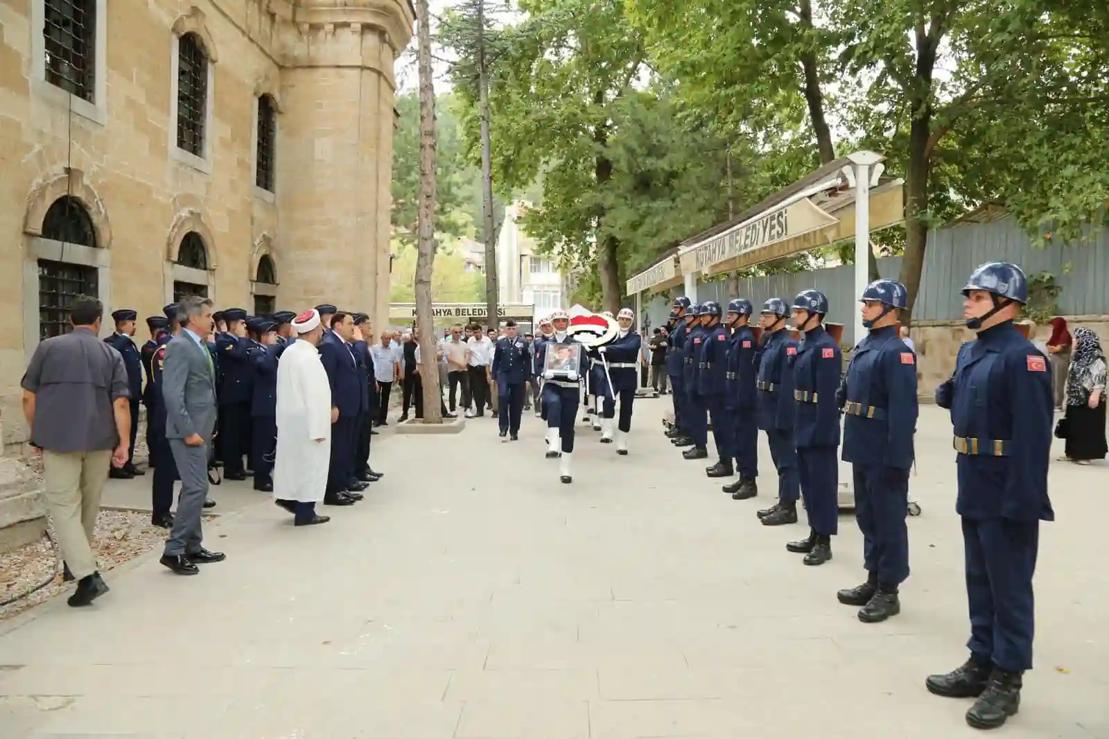 Kütahyalı Gazi Hikmet Özişkar dualarla ebediyete uğurlandı 