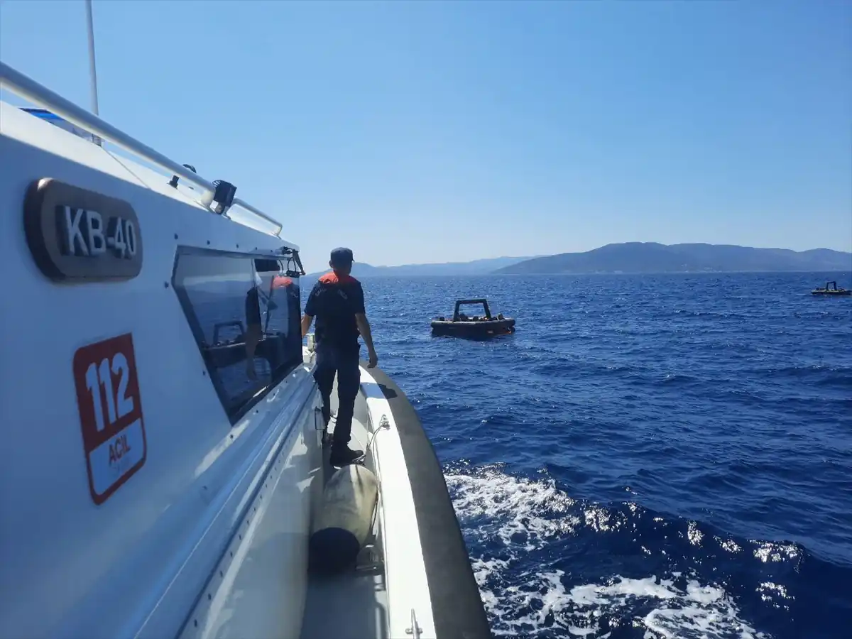 İzmir açıklarında 50 düzensiz göçmen kurtarıldı