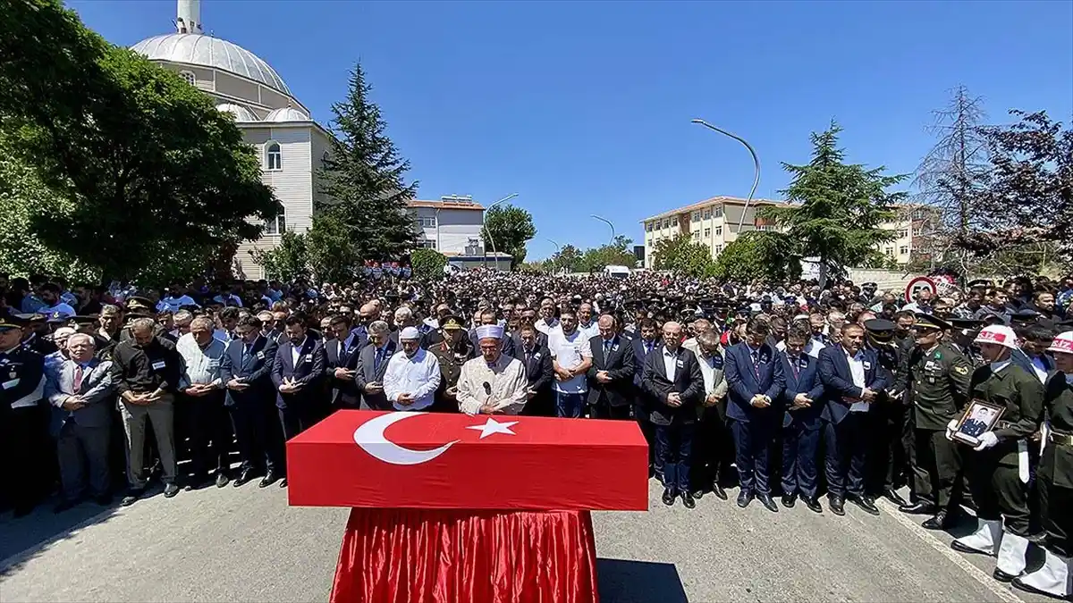 Şehit Astsubay Habip Murat Alp, Kırşehir’de Son Yolculuğuna Uğurlandı