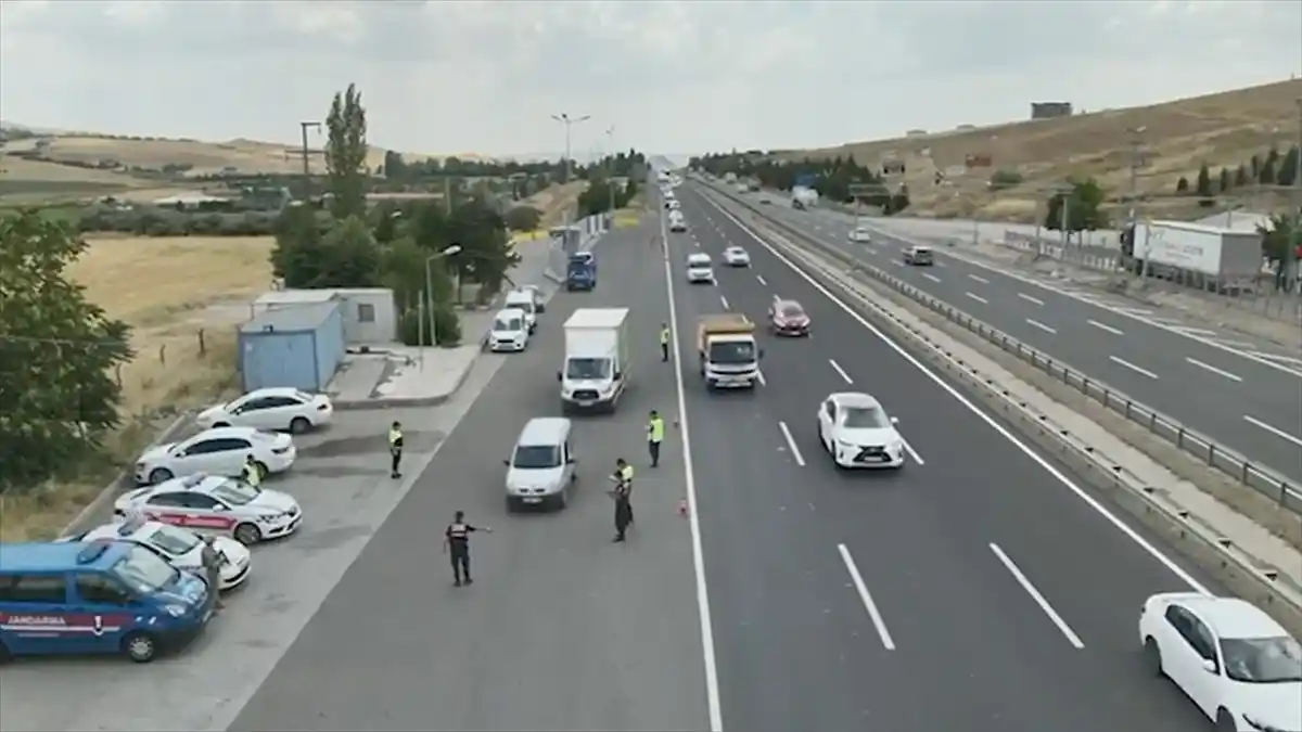 İçişleri Bakanı Yerlikaya’dan Haftalık Trafik Denetim Verileri