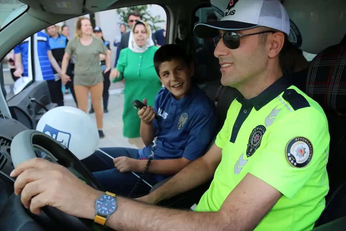 Afyonkarahisar’da Özel Çocukların Polislik Hayali Gerçekleşti