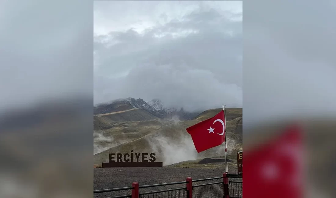 Erciyes’in zirvesinde oluşan beyaz