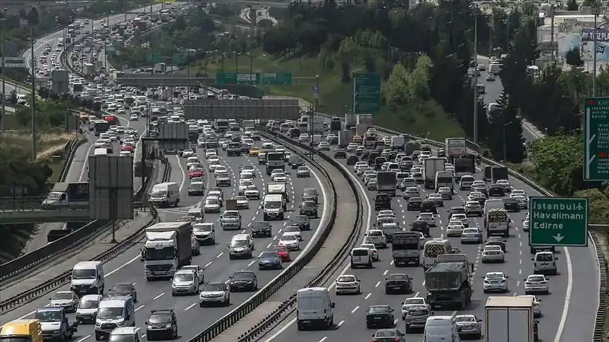 İstanbul'da trafik için eğitimde yeni saatler