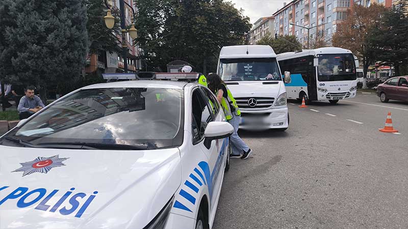 Kütahya’da okul servisi denetimleri sürüyor