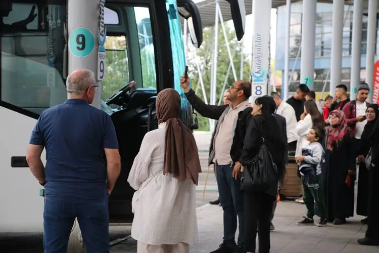 Kütahya’da otogarda öğrenci yoğunluğu 