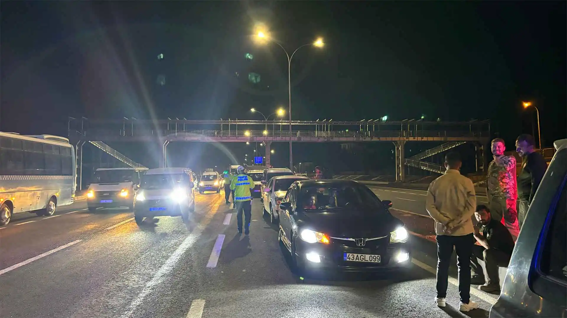 Kütahya’da 8 araçlı zincirleme trafik kazası