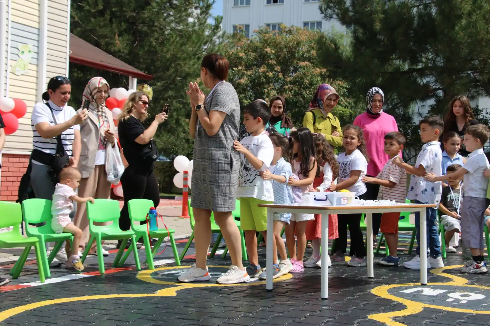 Kütahyada binlerce öğrenci okula başladi