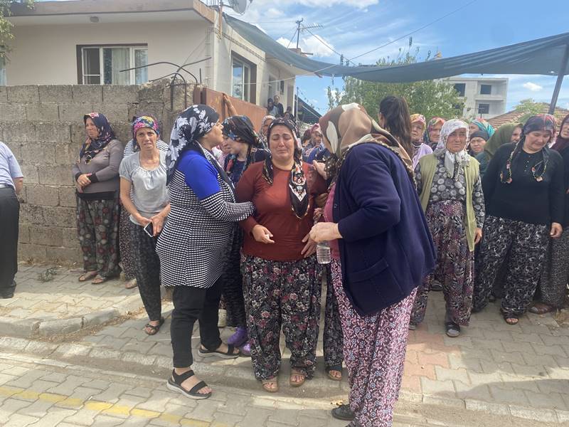 Manisa'da okulda hayatını kaybeden 11 yaşındaki çocuğun cenazesi defnedildi