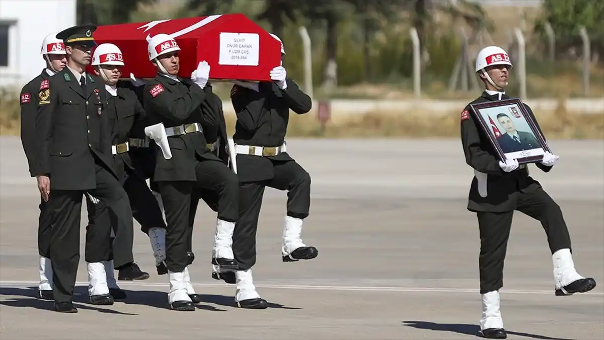 Şehit Onur Çapan’ın naaşı Gaziantep’ten Isparta’ya uğurlandı