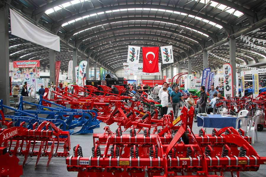 Uşak 9. Tarım, Hayvancılık ve Teknolojileri Fuarı kapılarını açtı