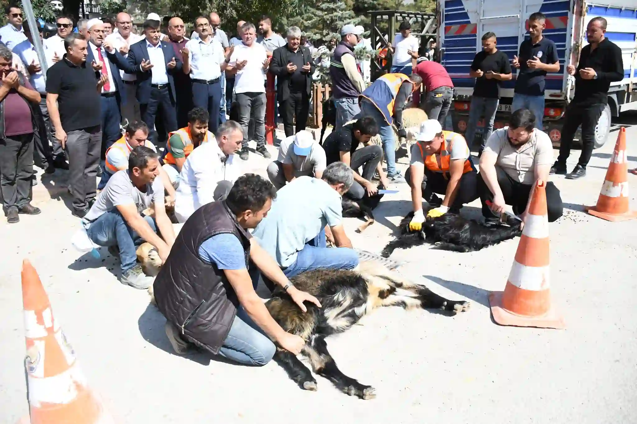 Kütahya Emet’te hayır kurban etkinliği