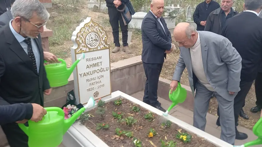 Kütahya’da Ahmet Yakupoğlu kabri başında anıldı