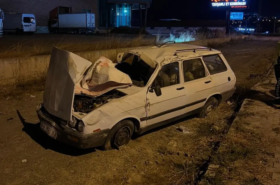 Kütahya'da acı kaza anne öldü baba ve kızı yaralı