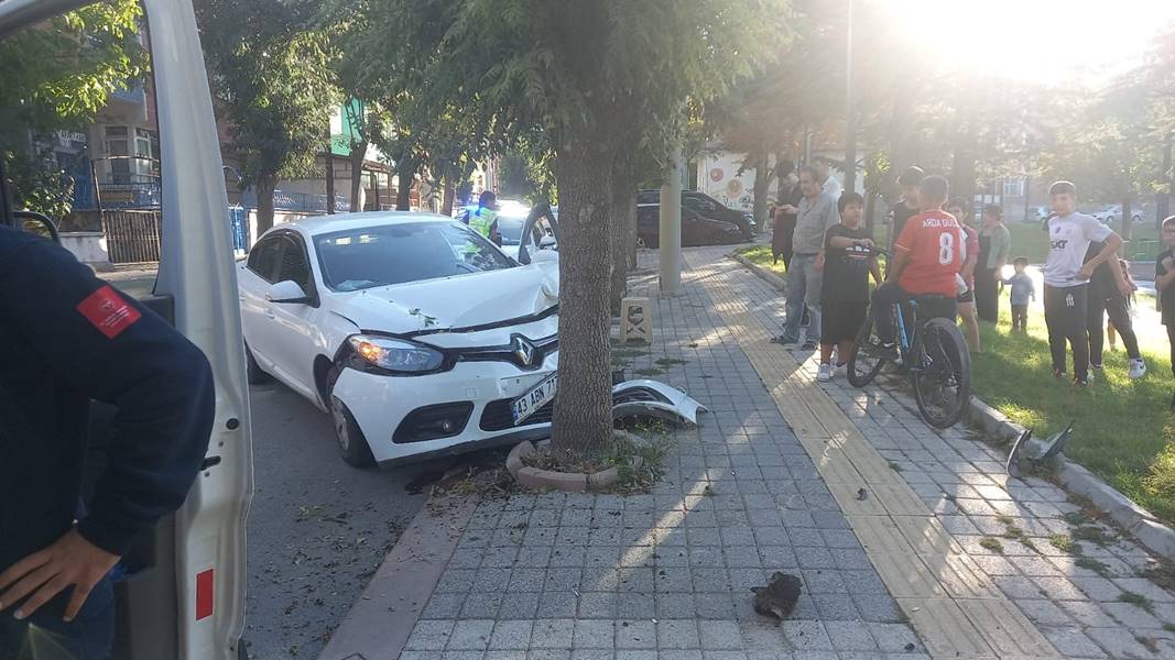 Kütahya’da direksiyon hakimiyetini kaybeden