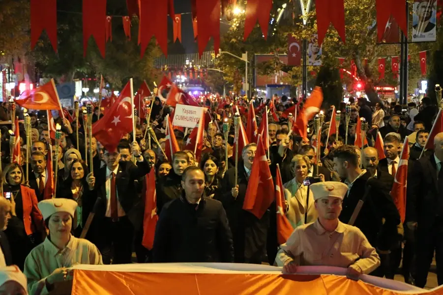 Kütahya’da fener alayı coşkusu