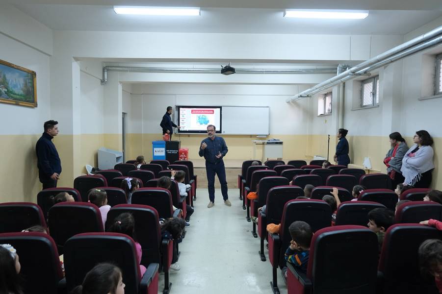 Tavşanlı'da öğrencilere sıfır atık eğitimi